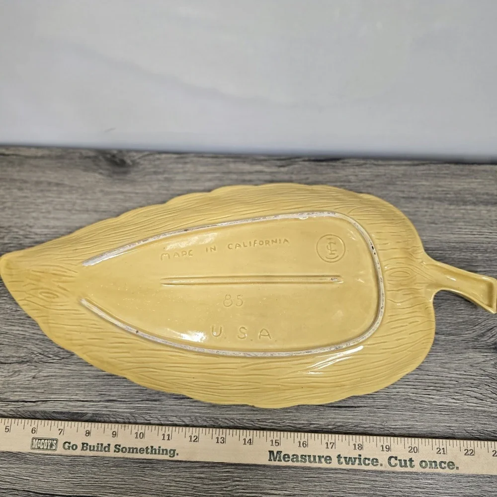 California Pottery USA such beautiful